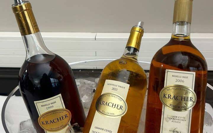 Kracher wine tasting with sweet wines and a cheese selection
