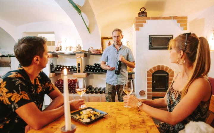 Wingert wine tasting on the historic cellar row galéria kép