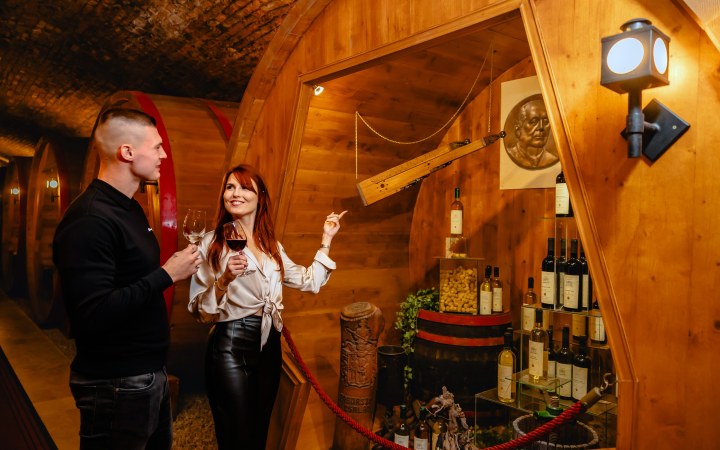 Záborszky borkóstoló a föld alatti gasztromúzeumban