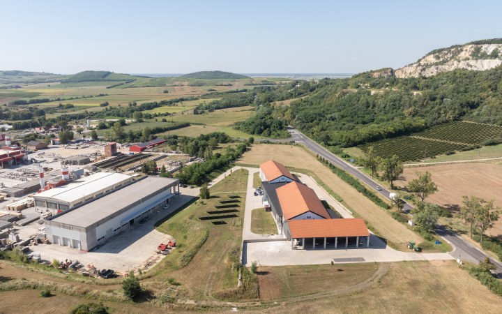 Zichy Anna wine tasting in Tokaj – 6 wines and a visit to a community winery galéria kép