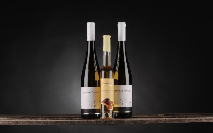 Žitavské wine tasting featuring limited-edition unfiltered and sur lie wines galéria kép