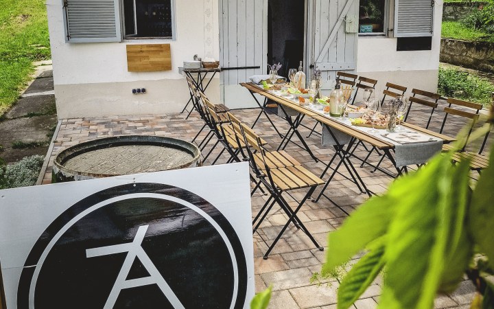 Zoád borkóstoló az etyeki látványpincében