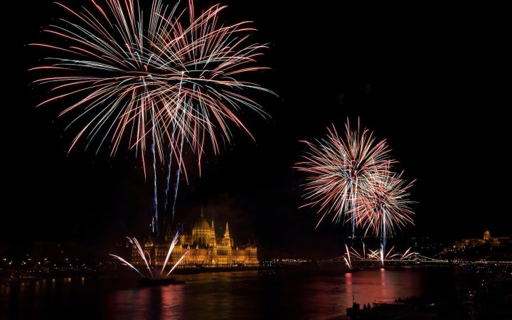 Tüzijáték Budapest felett az államalapítás ünnepén
